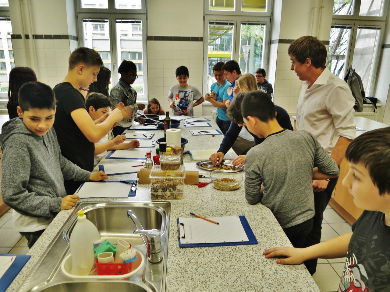 Bei unserem ersten Schul-Workshop konnten wir erfahren, dass Kinder überhaupt keine Probleme mit diesem neuartigen Lebensmittel haben.